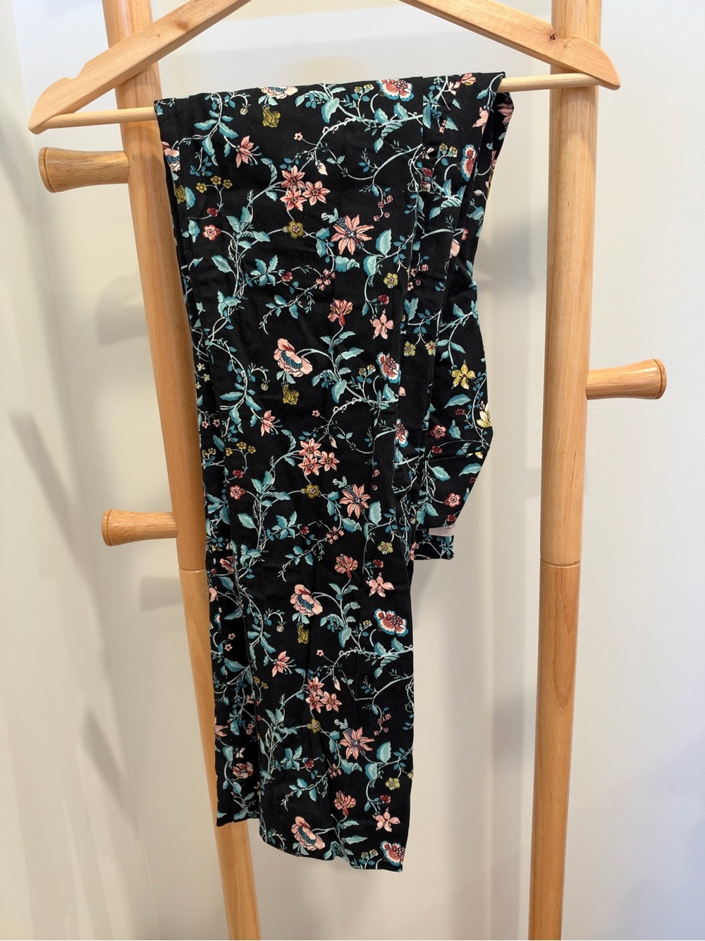 LOFT Women’s Floral Pants - Teal & pink Print